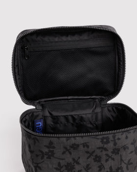 Large Cosmetic Case O0