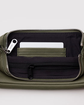 Recycled Leather Pochette S5
