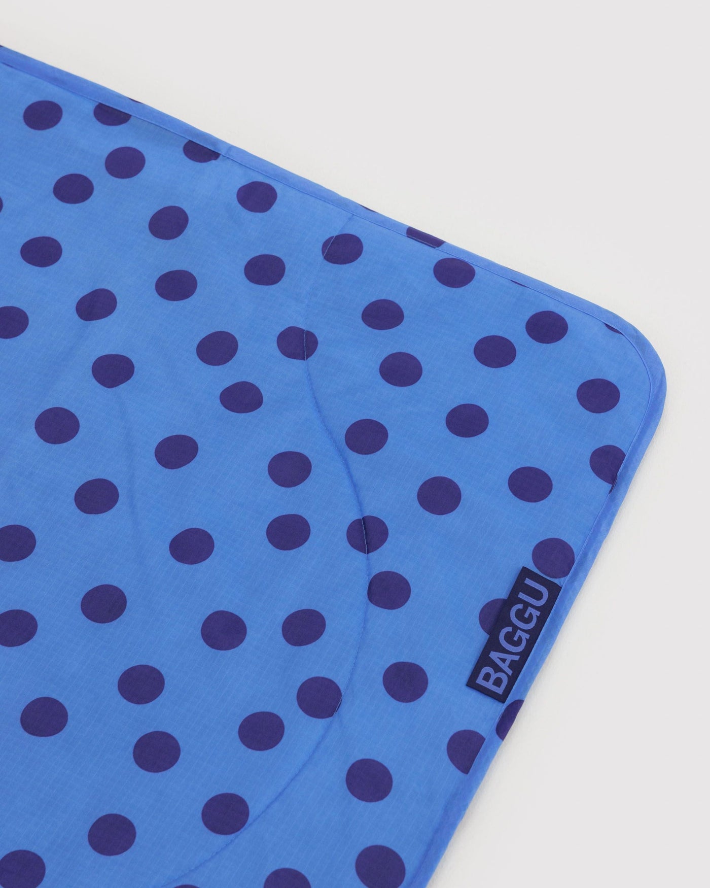 Puffy Picnic Blanket A9